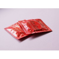 Kondom, rote Verpackung